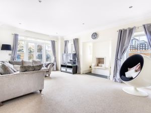 Photo 33- click for photo gallery